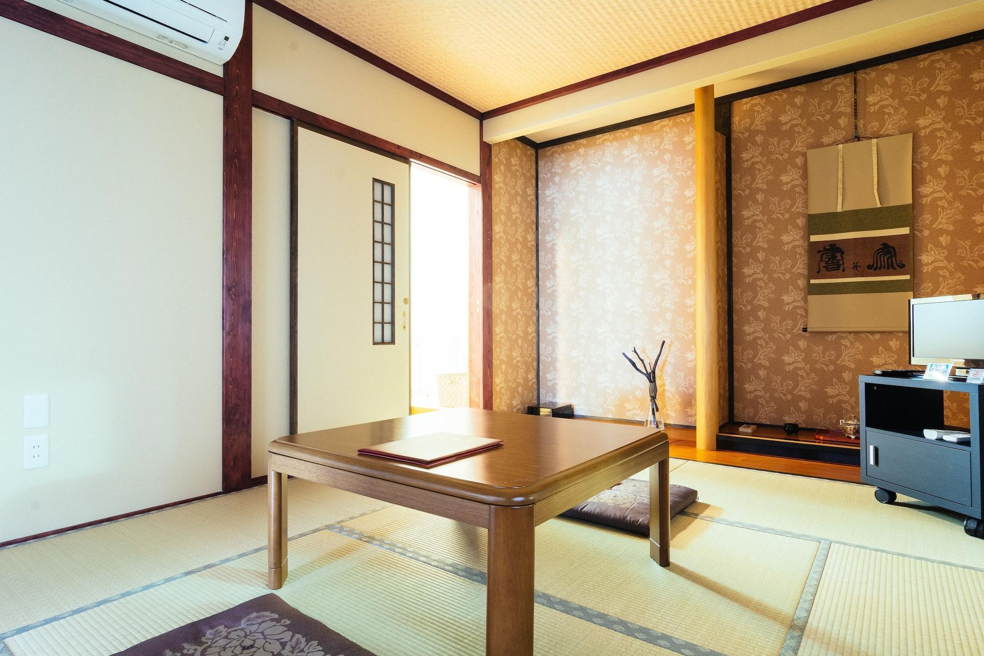 Готель Koyasan Shukubo Jokiin Екстер'єр фото