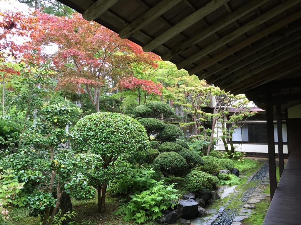 Готель Koyasan Shukubo Jokiin Екстер'єр фото