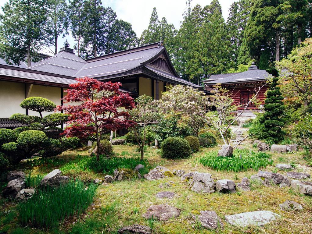 Готель Koyasan Shukubo Jokiin Екстер'єр фото