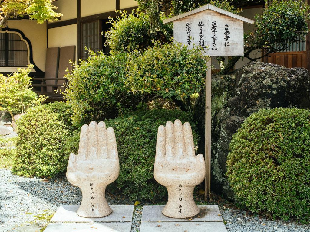 Готель Koyasan Shukubo Jokiin Екстер'єр фото